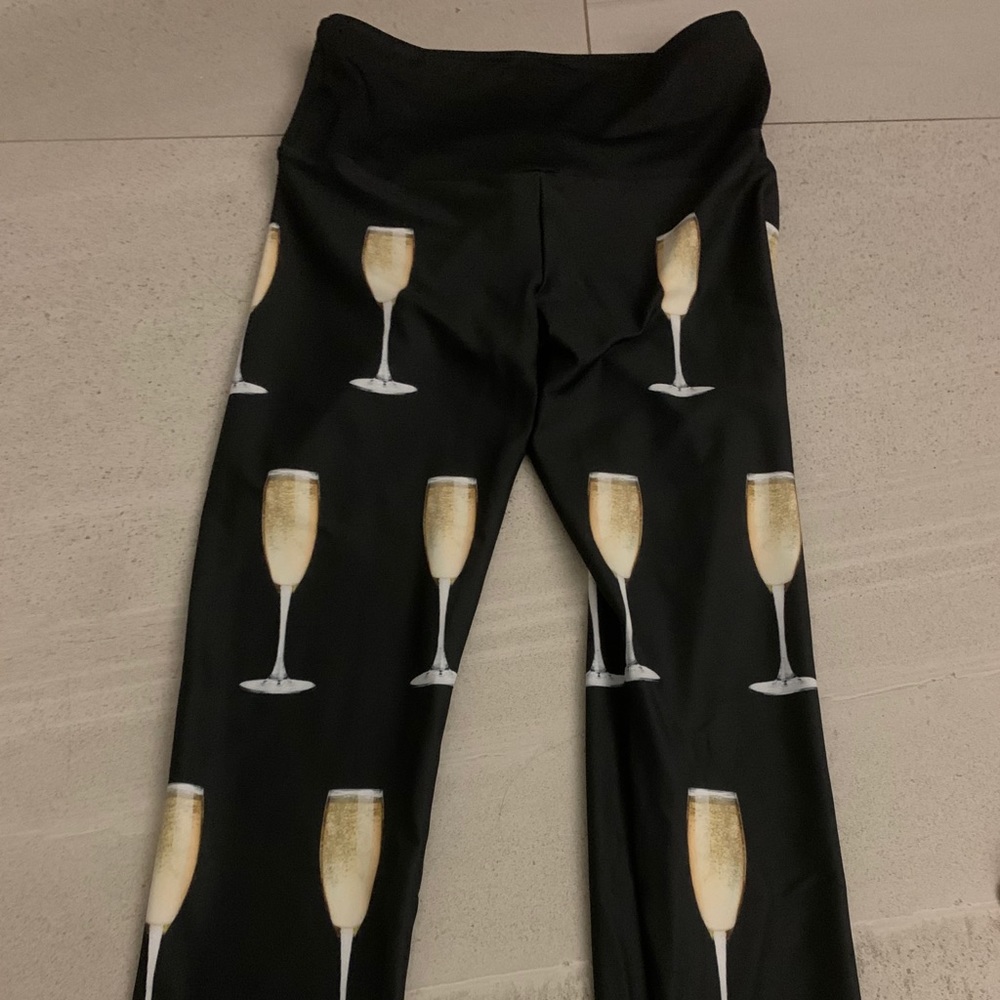 Goldsheep Champagne Glass Cheers! Capri Legging